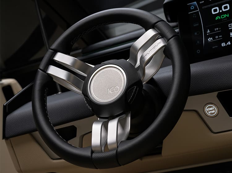Tandem Spoke Leather Steering Wheel