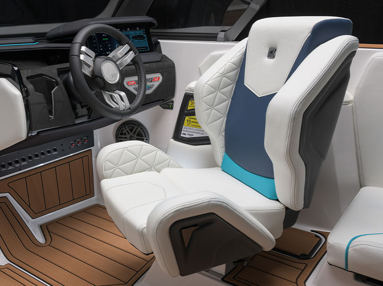 Helm Seat