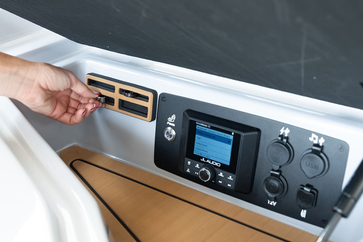 Glovebox