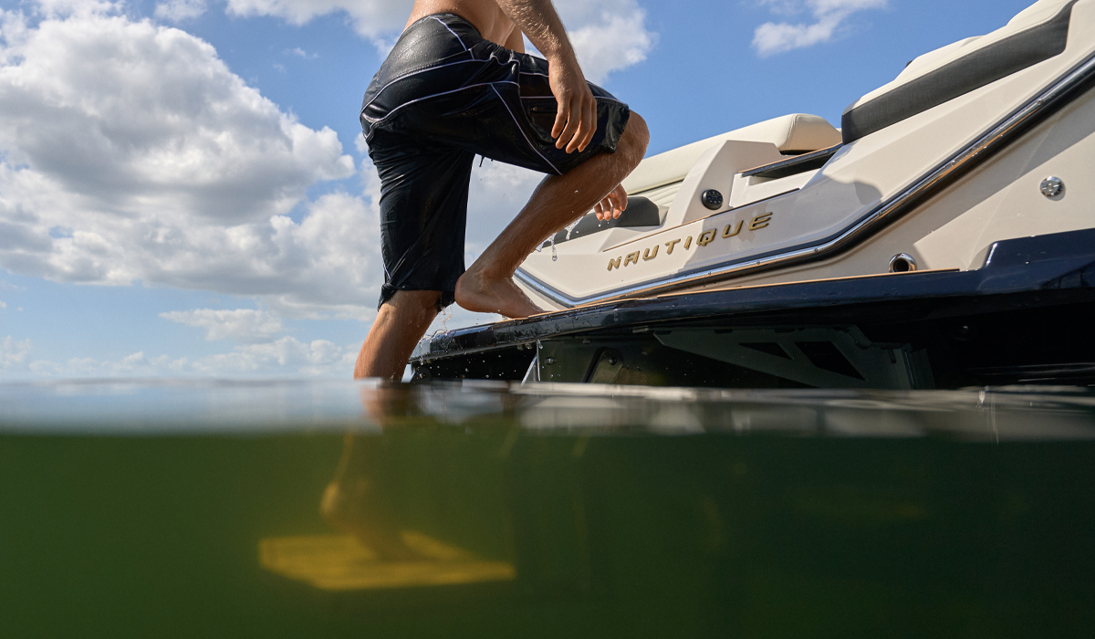 G23 Actuated Swim Terrace