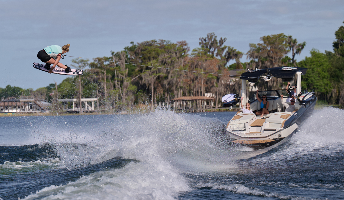 Hull Performance – Wake