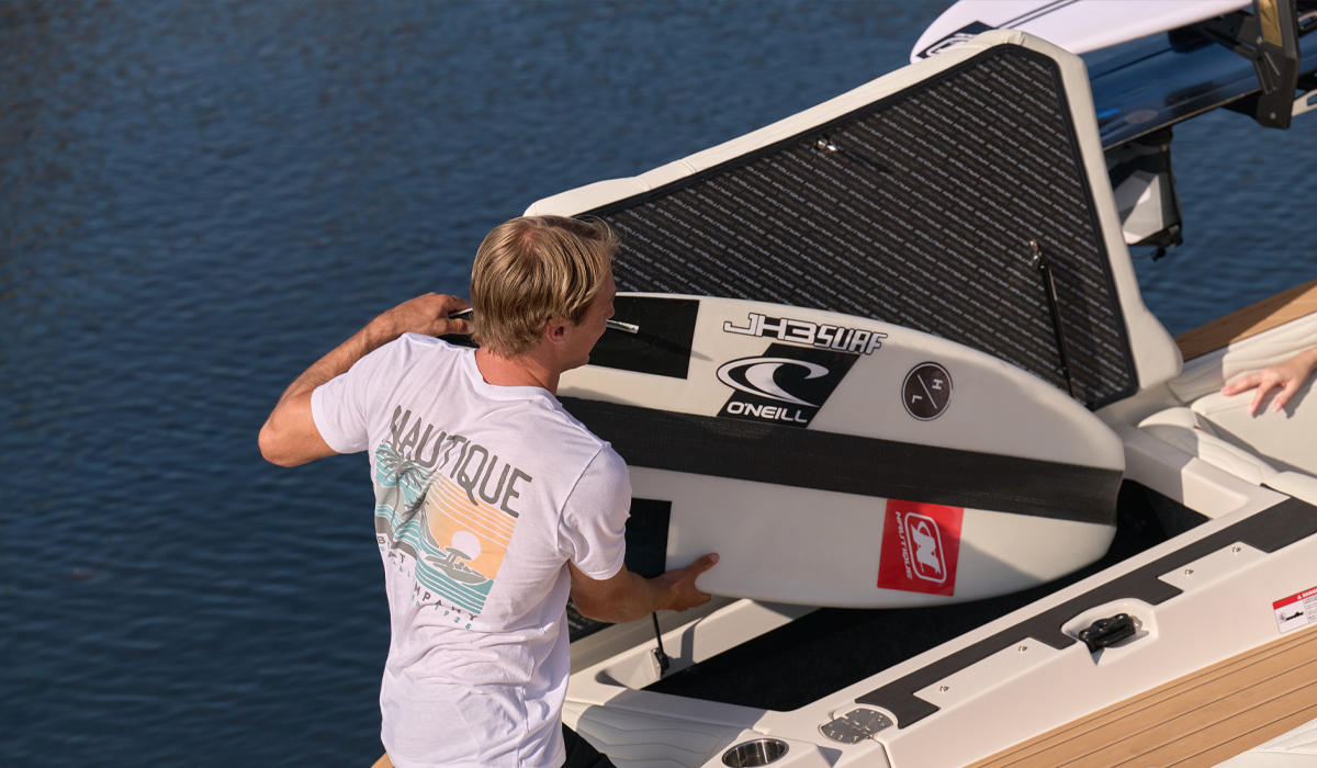 G23 Transom Storage
