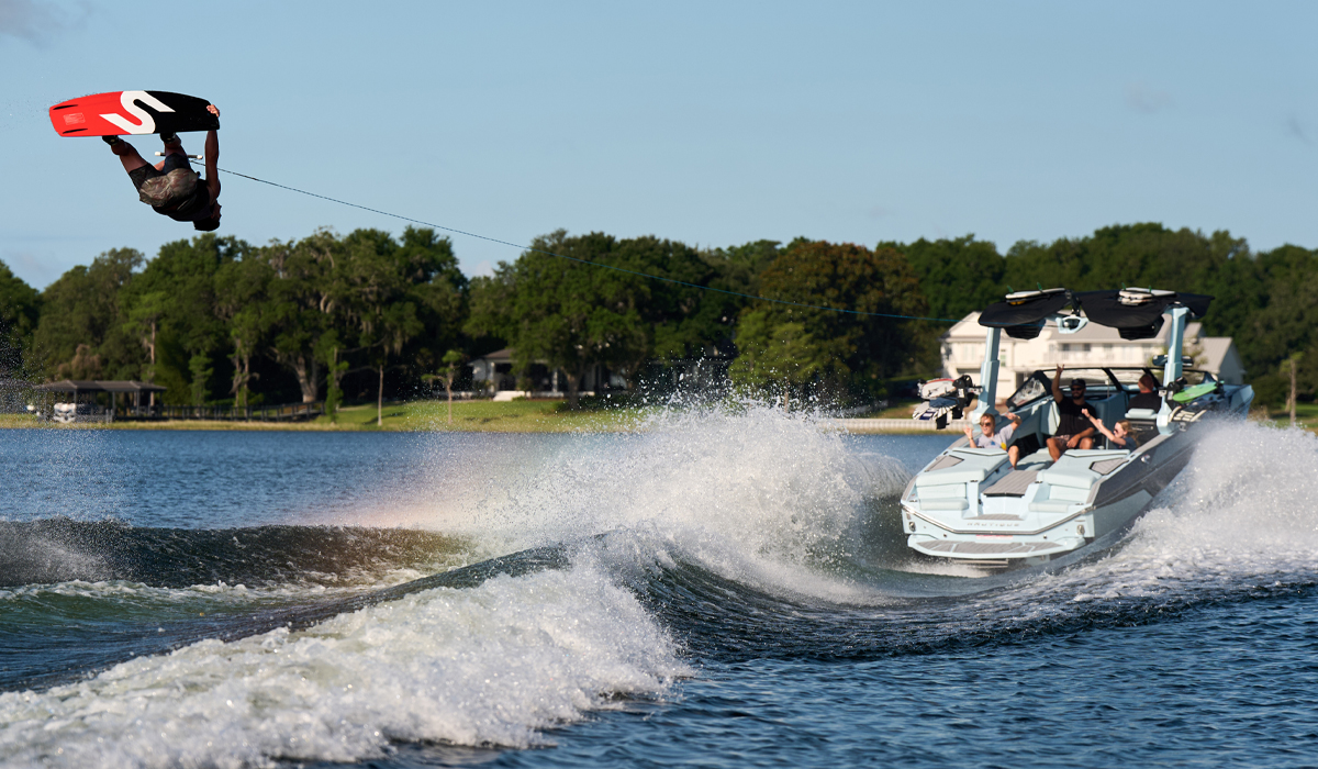 Hull Performance – Wake