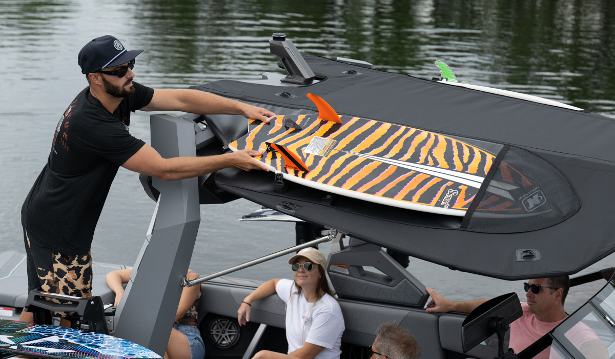 GS22 Bimini with Surf Pockets
