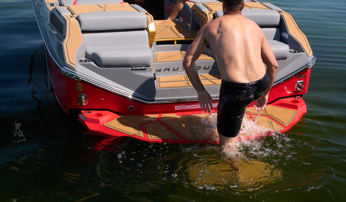 Actuated Swim Terrace