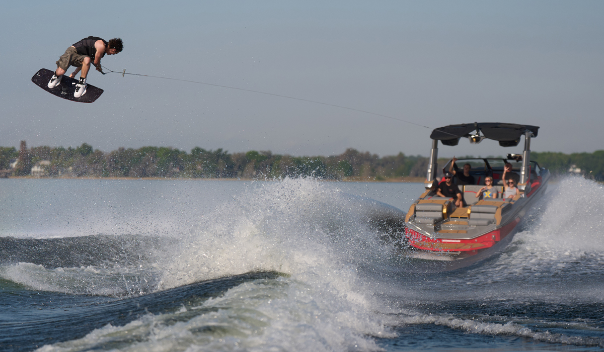 Hull Performance – Wake