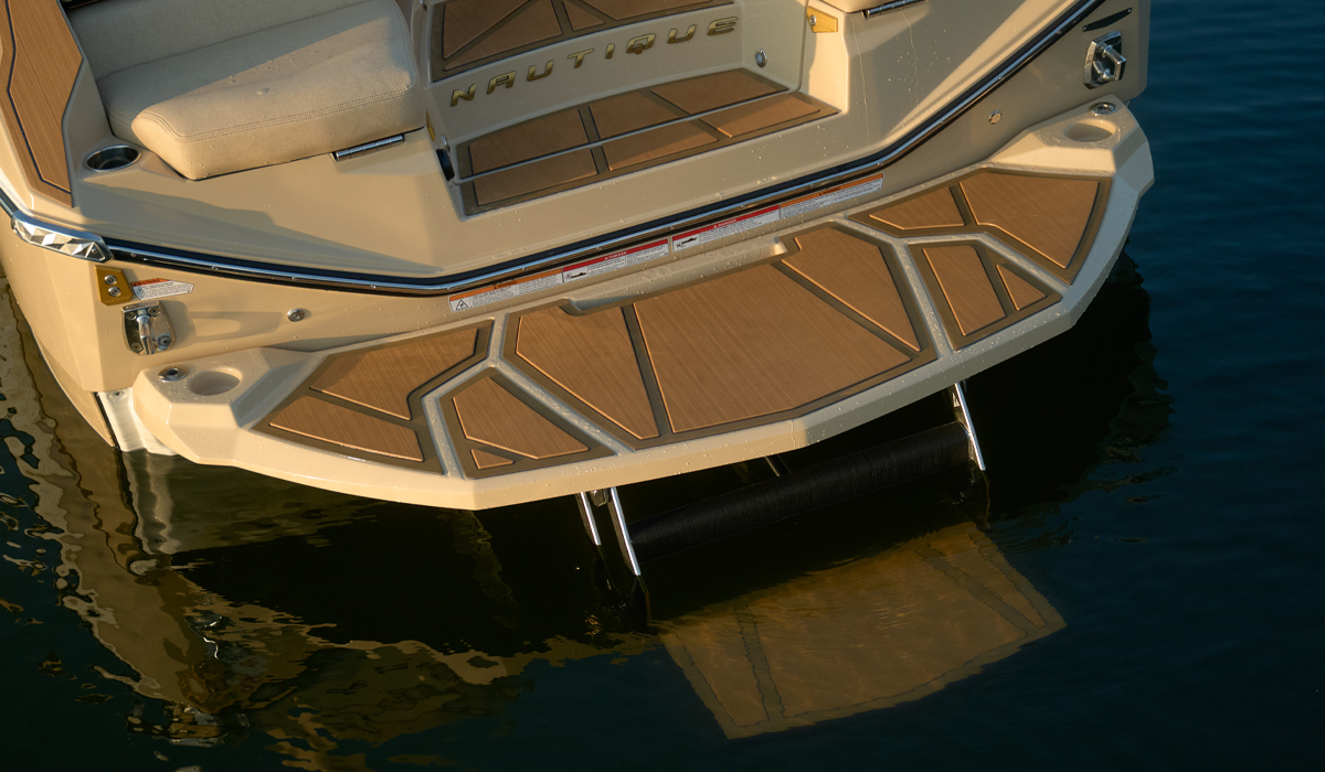 Actuated Swim Terrace