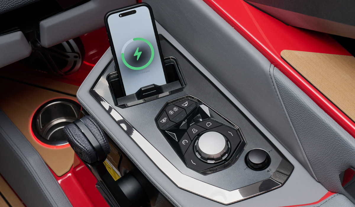 Control accelerație cu Steering Assist