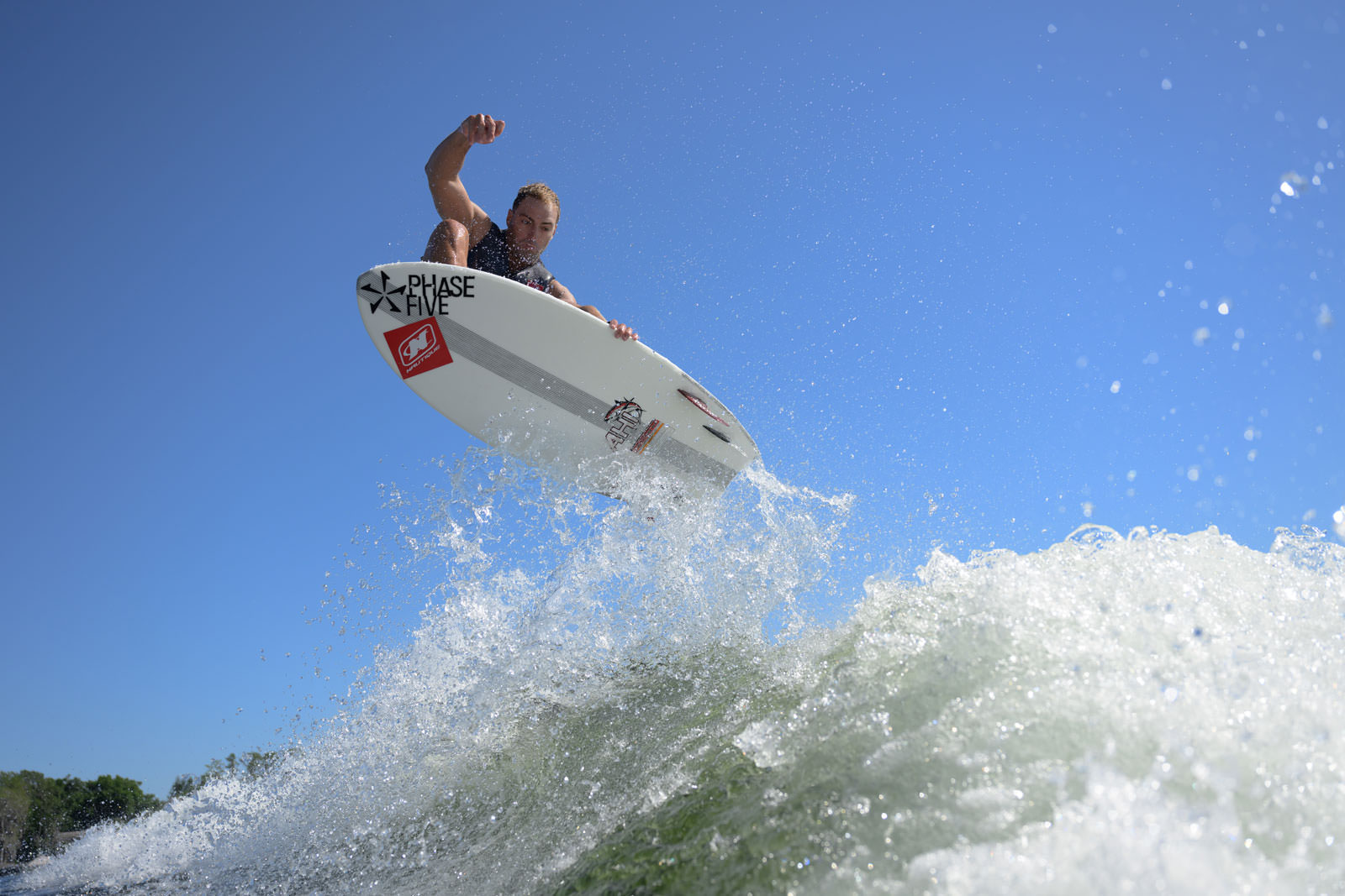 Nautique Surf System Action Picture